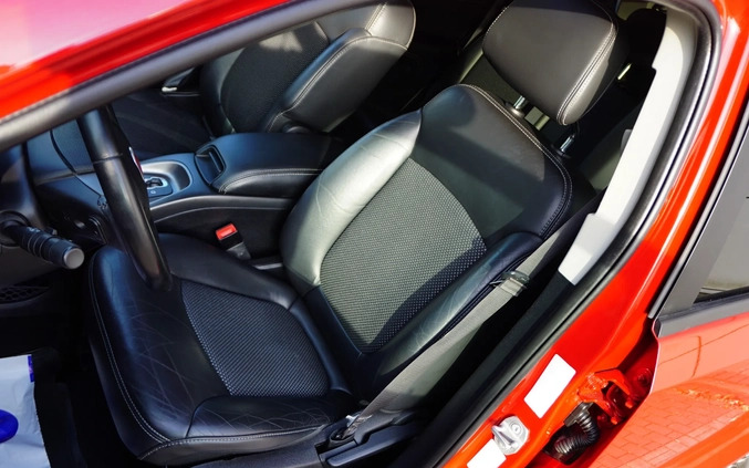 Fiat Freemont cena 57900 przebieg: 144000, rok produkcji 2015 z Mysłowice małe 667